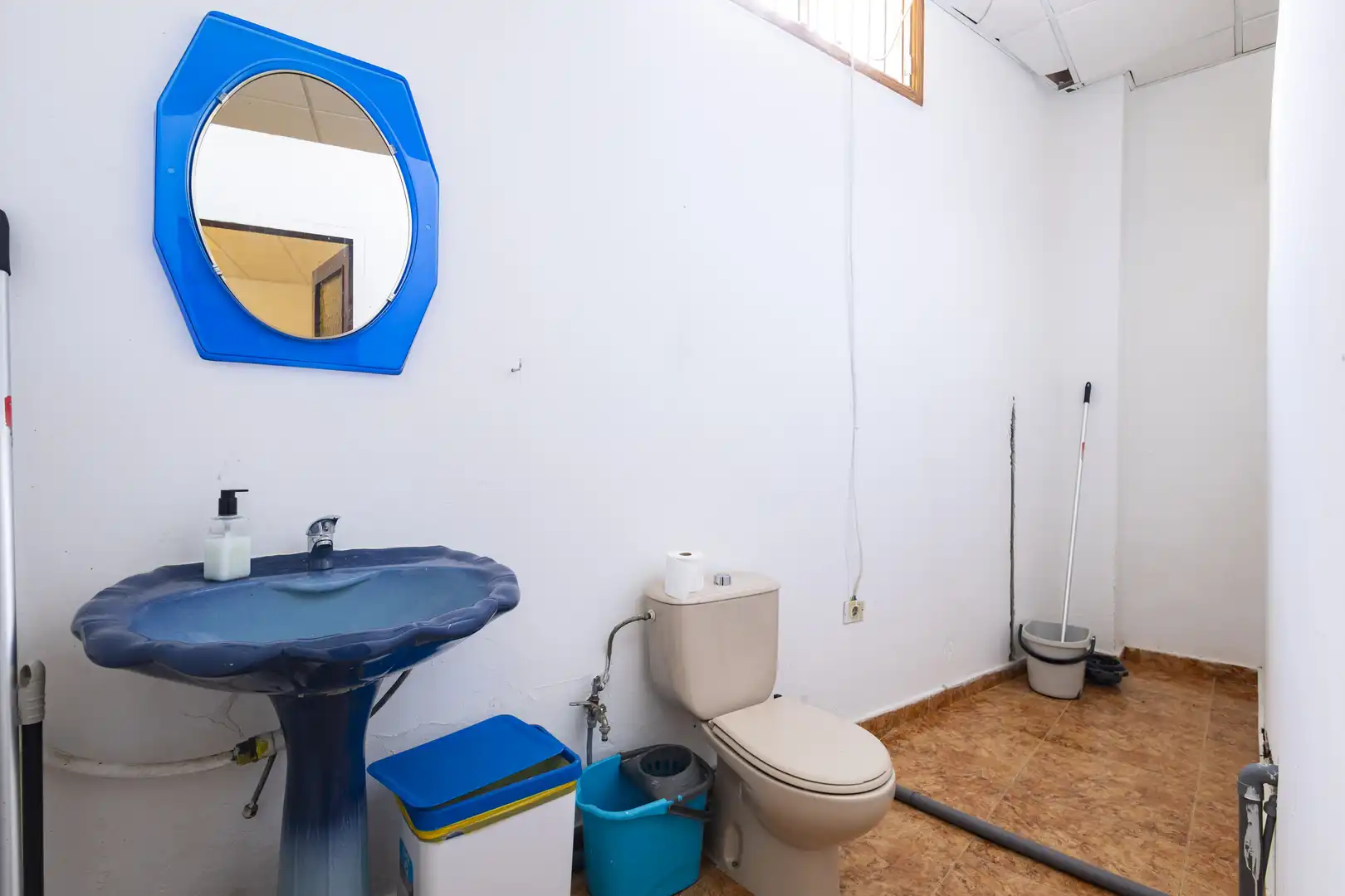 Baño de Local en venta en Arrecife