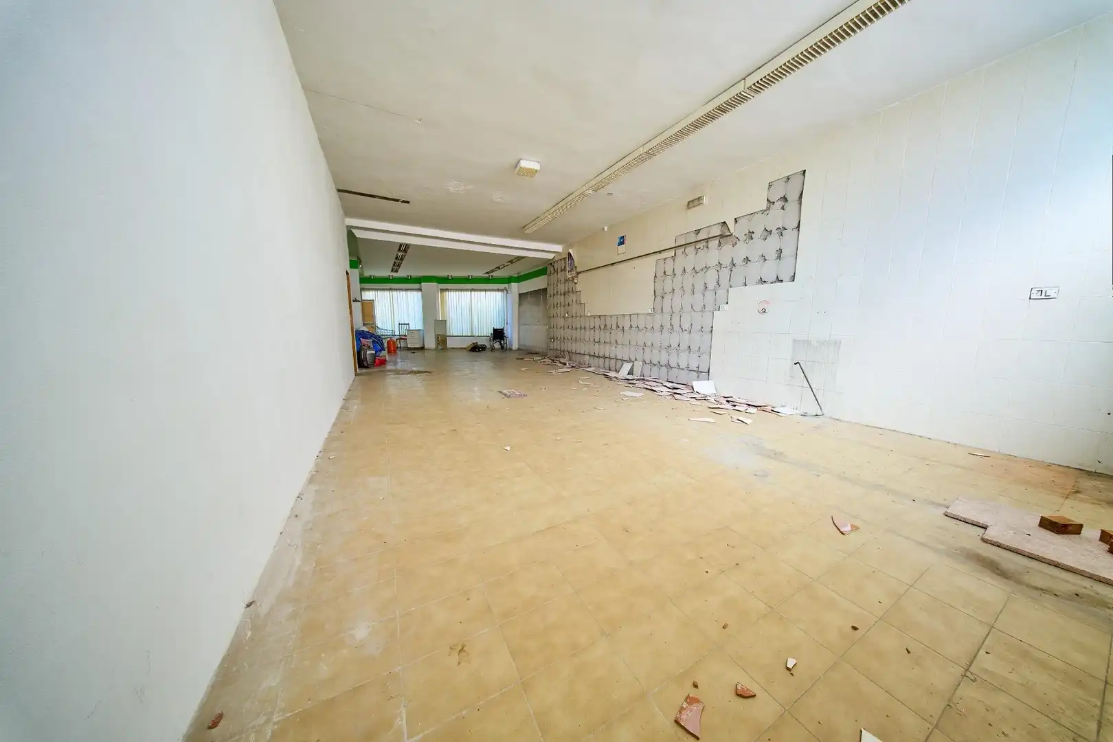 Local comercial en venda a Avenida ING. GUTIERREZ SEGURA, imagen 5