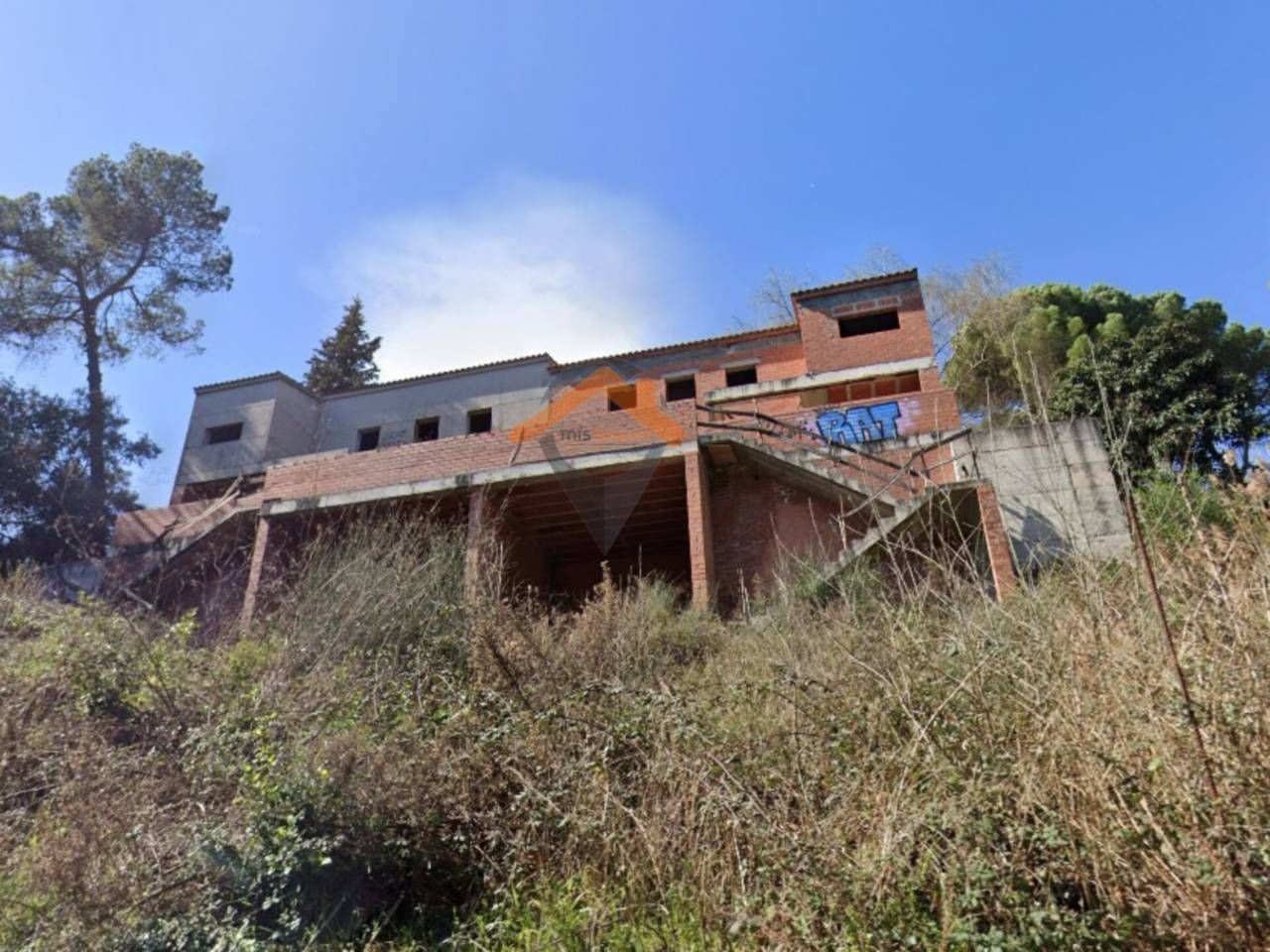 Vista exterior de Casa adosada en venda en Vacarisses amb Jardí privat