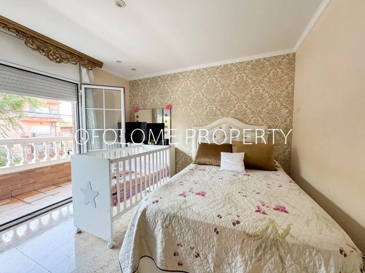 Vista exterior de Casa o chalet en venta en Santa Perpètua de Mogoda con Aire acondicionado, Calefacción y Jardín privado