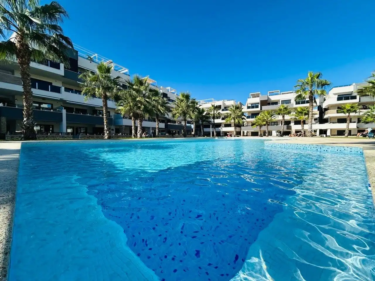 Apartamento con piscina en venta en N/A, imagen 19