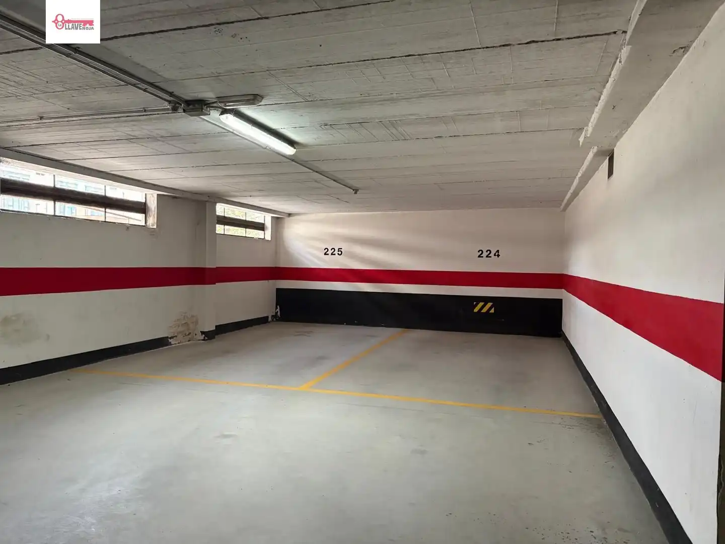 Individual for sale in Calle de Caleruega, imagen 3