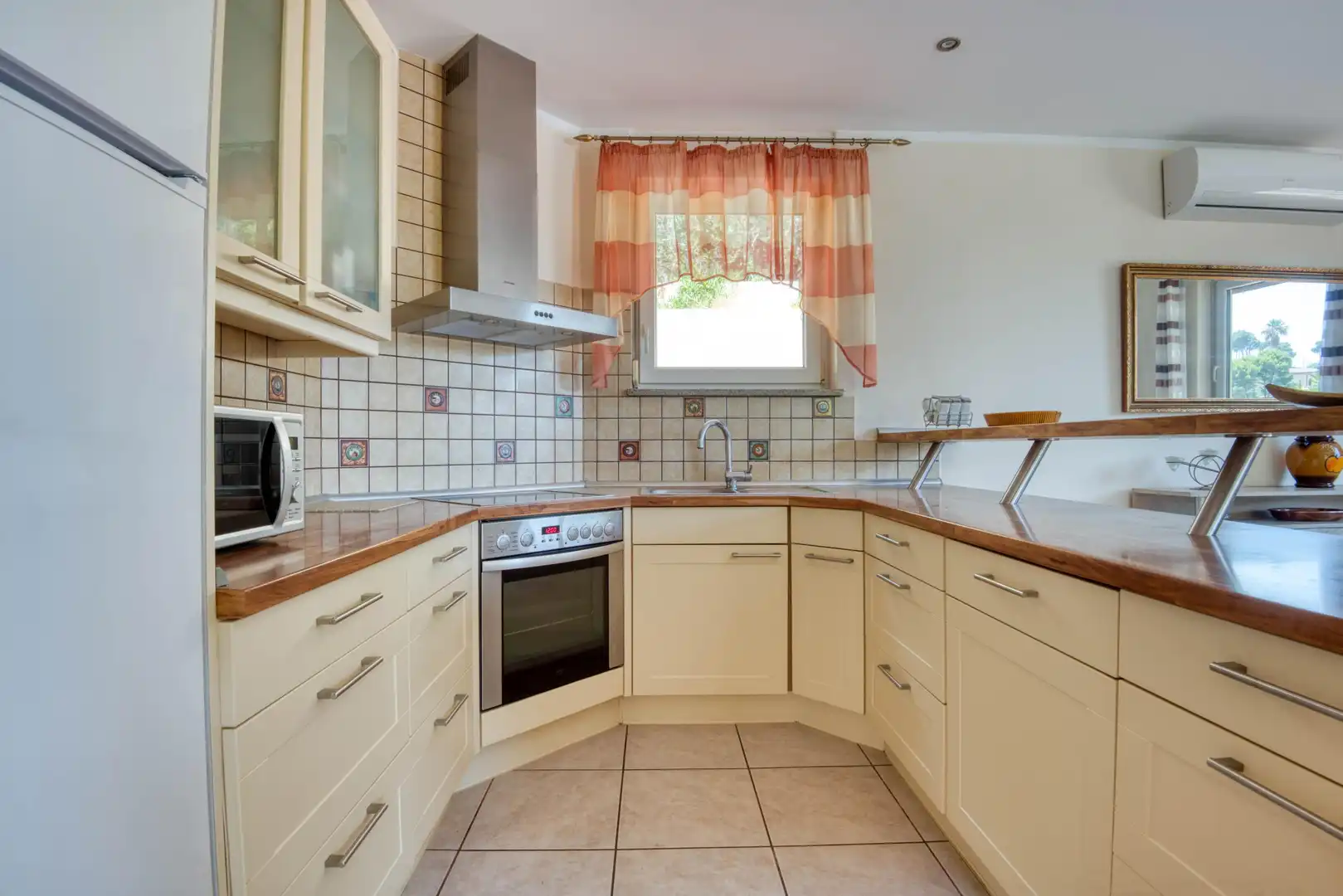 Kitchen of Country homes for sale in Pals