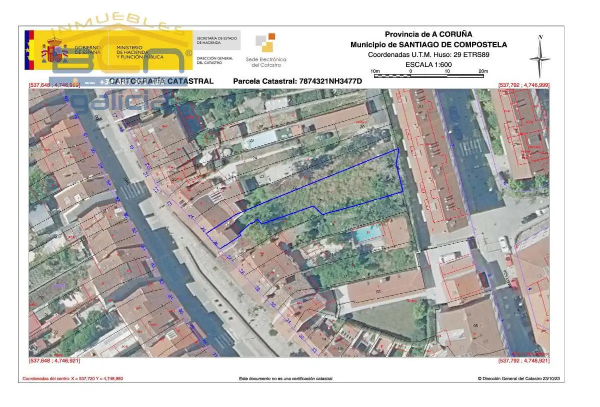 Casa adosada en venta en Santiago de Compostela 