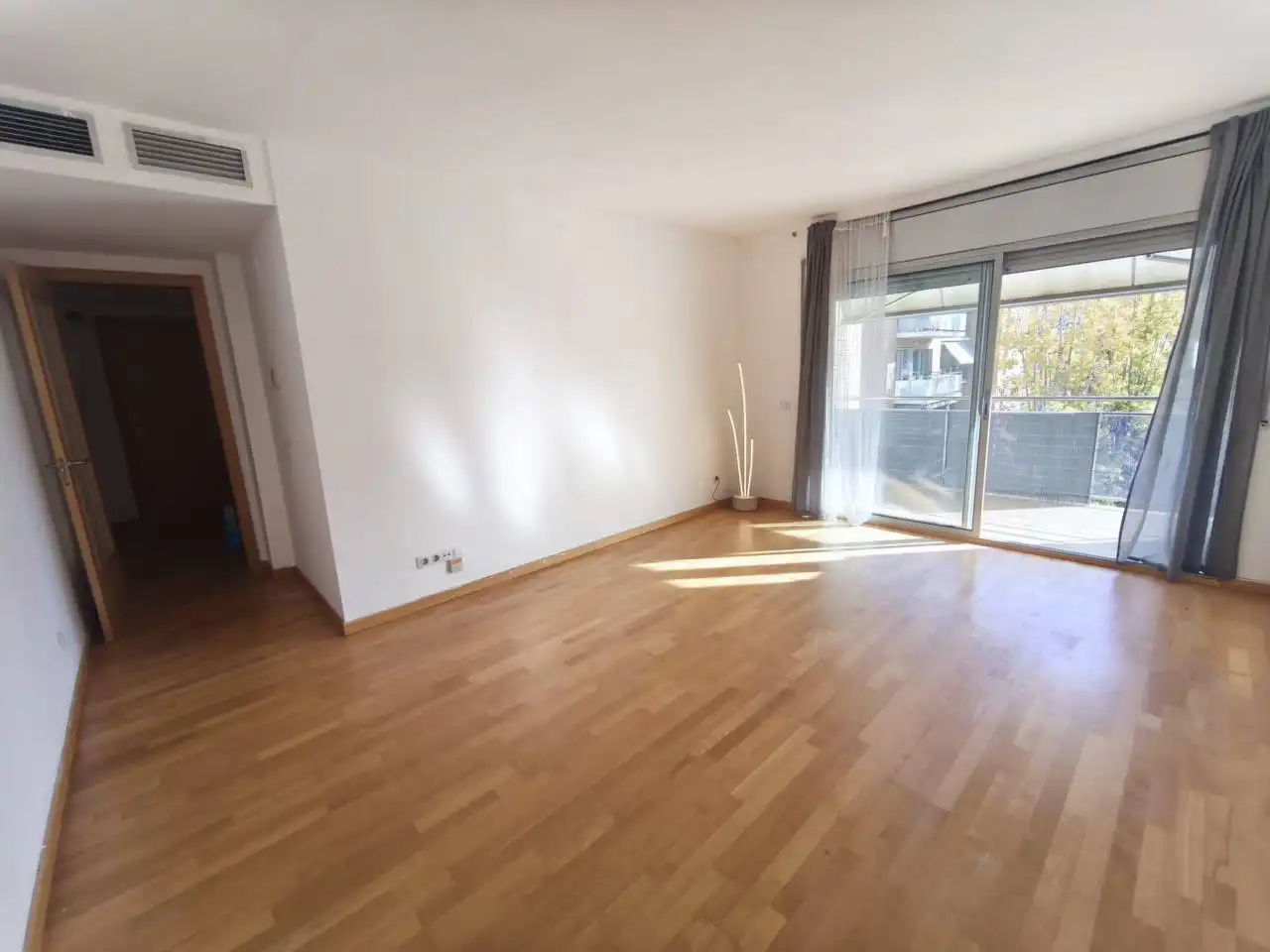 Sala de estar de Ático en venta en Montornès del Vallès con Aire acondicionado, Calefacción y Parquet