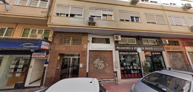 Piso en Venta en C. Tirso de Molina en Oliveros - Altamira