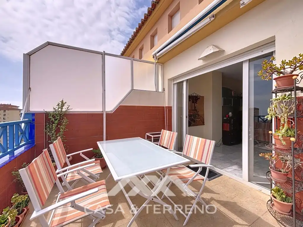 Terrasse von Dachboden zum Verkauf in Algarrobo mit Klimaanlage, Terrasse und Balkon