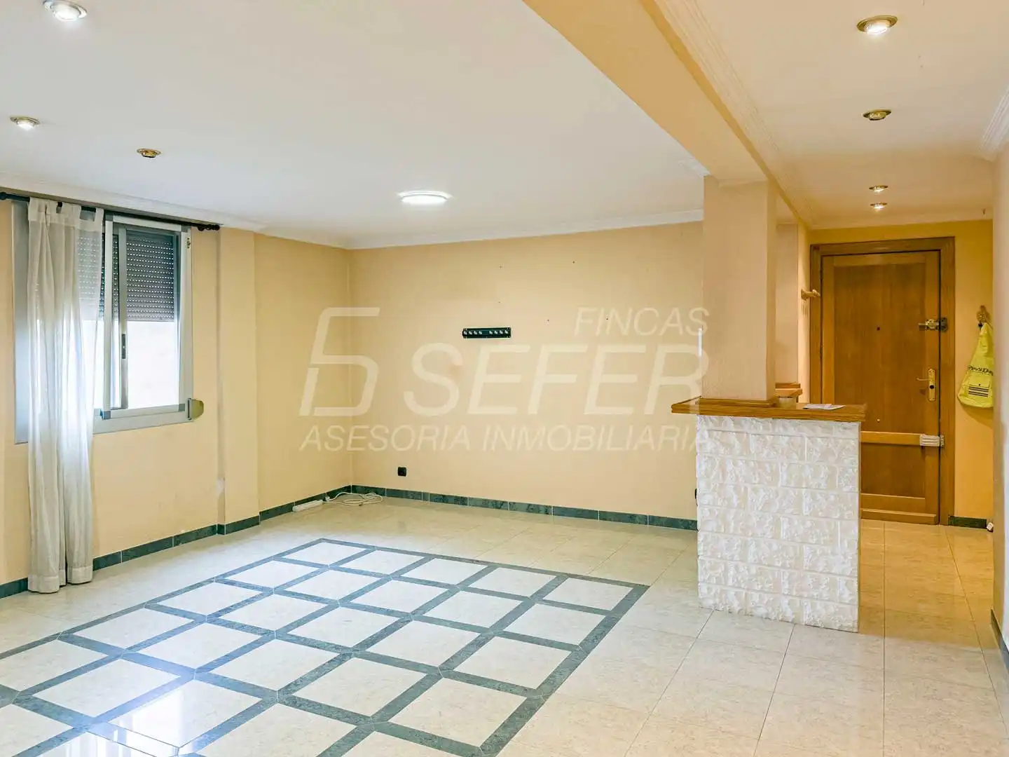 Flat for sale in Vila-real  with TV