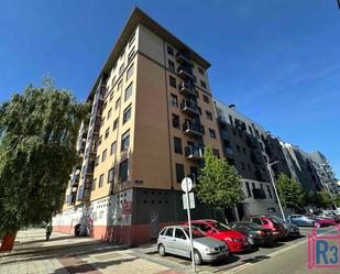 Vista exterior de Oficina de lloguer en León Capital  amb Calefacció i Terrassa