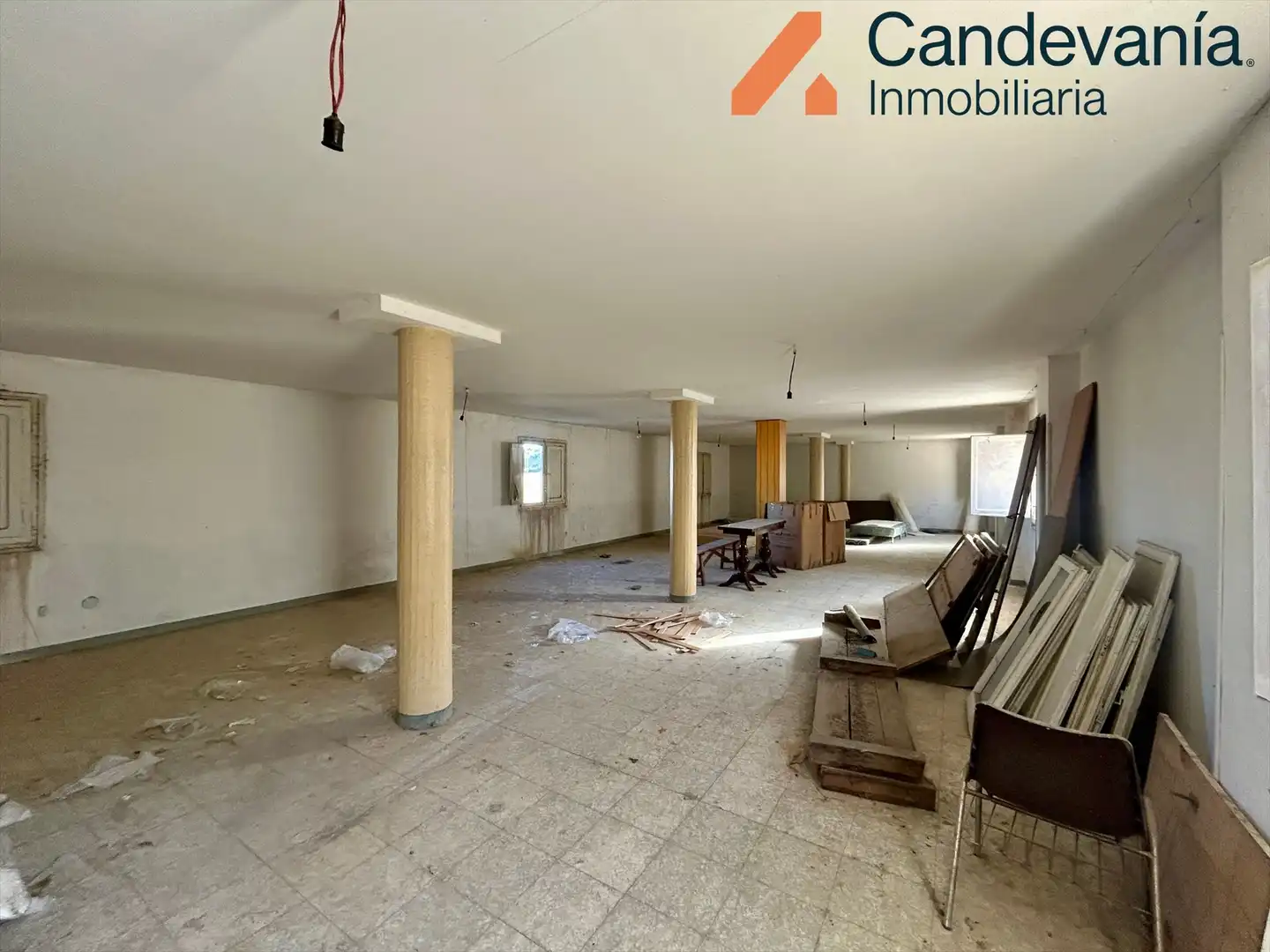 Nave industrial en venta en Zuera