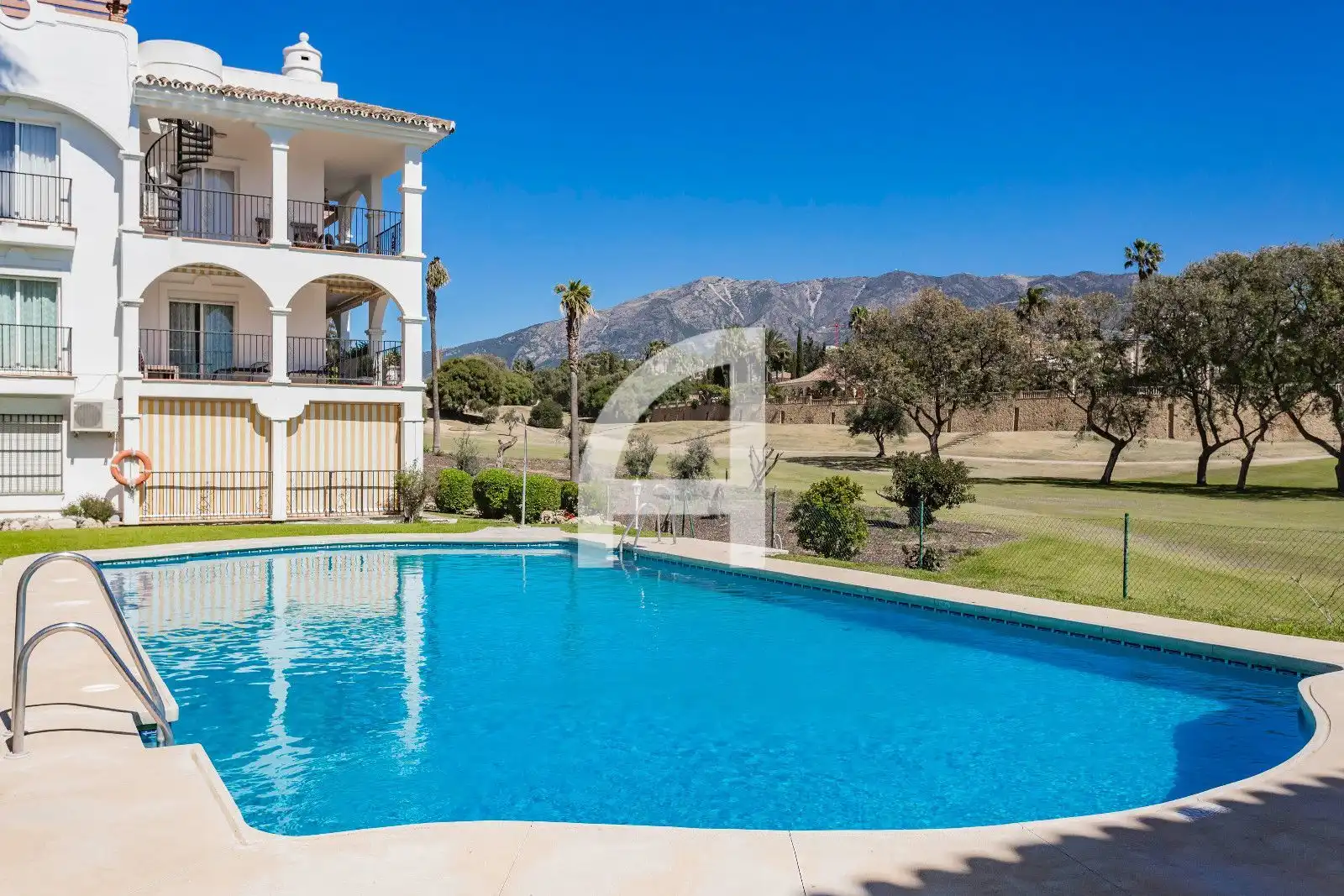 Jardín de Ático en venta en Mijas con Aire acondicionado, Calefacción y Terraza