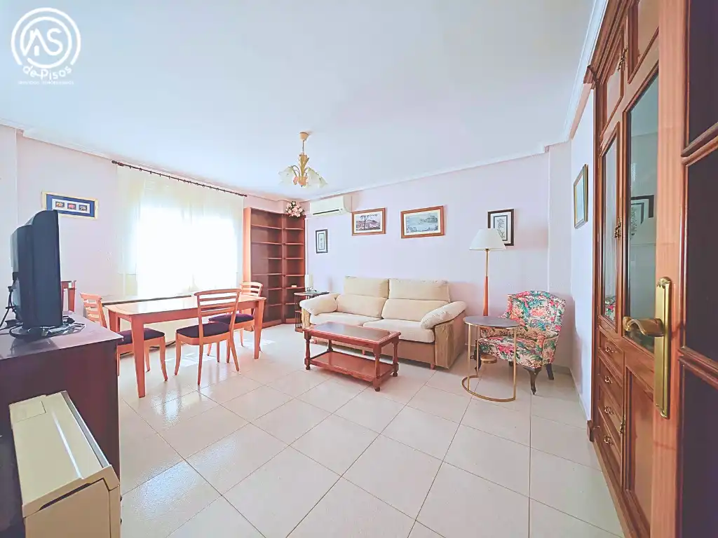 Sala de estar de Piso en venta en Zaragoza con Aire acondicionado, Calefacción y Amueblado