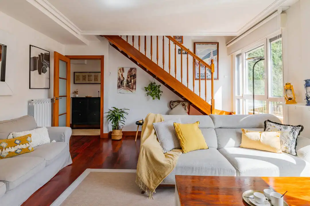 Sala de estar de Dúplex en venta en Orio con Calefacción, Terraza y Balcón