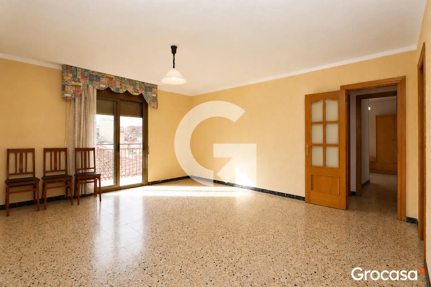 Sala d'estar de Pis en venda en Rubí amb Balcó