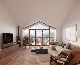 Living room of Flat for sale in  Madrid Capital  with Heating, Parquet flooring and Terrace