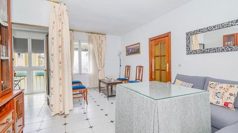 Foto 3 de Piso en venta en Calle Ronda de Alfareros, 4, Casería de Montijo, Granada Capital