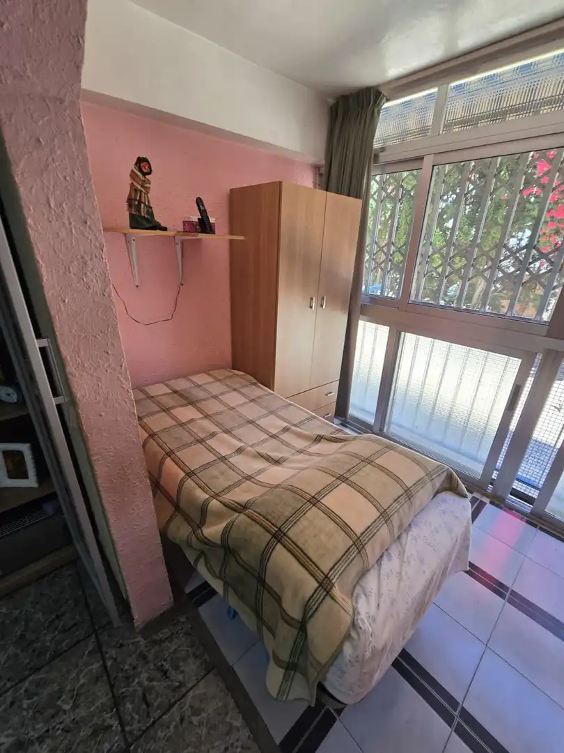 Dormitori de Estudi en venda en Benidorm amb Aire condicionat, Moblat i Piscina comunitària