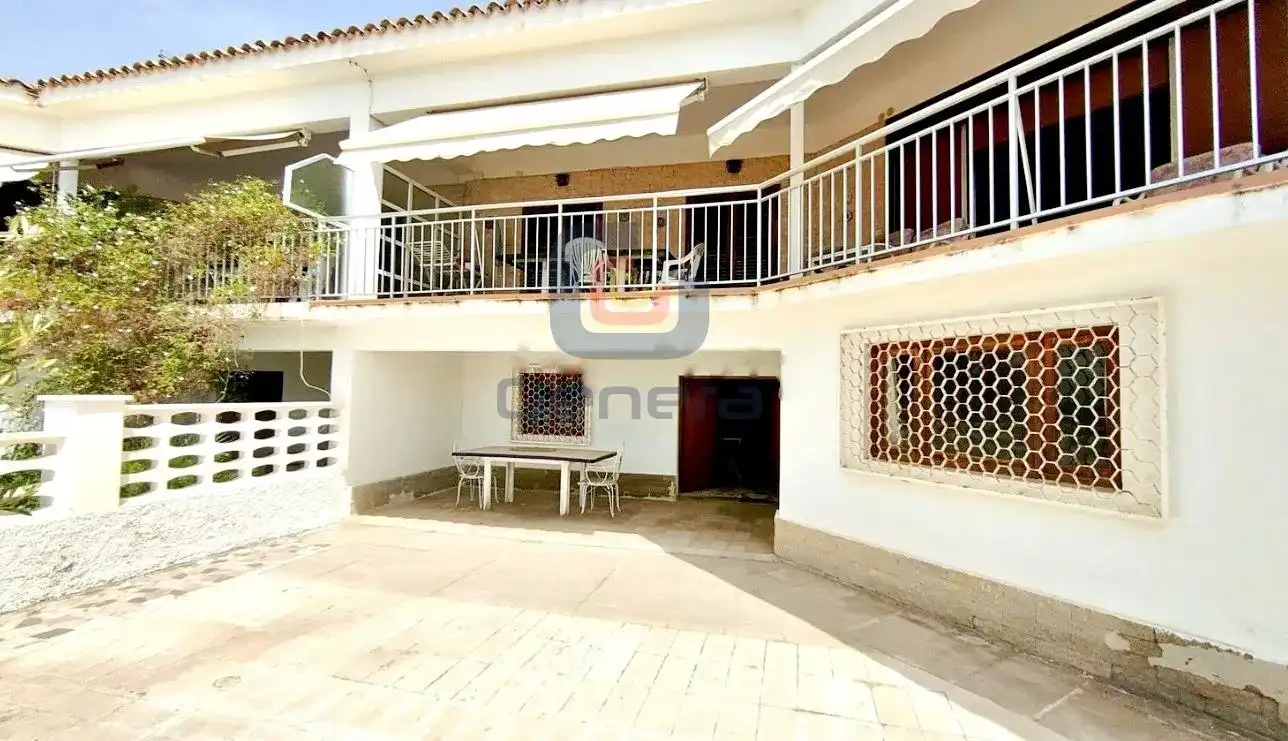 Villa in vendita a Avenida Avenida Armada Española 10, imagen 4