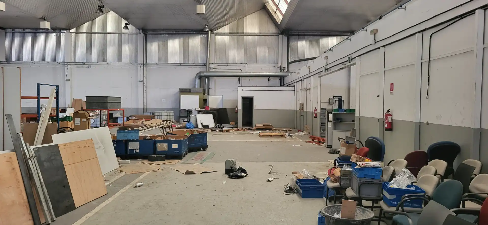 Nau industrial en venda en Burlada / Burlata amb Alarma