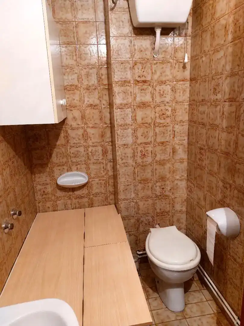 Bany de Pis en venda en Alcalá la Real amb Balcó
