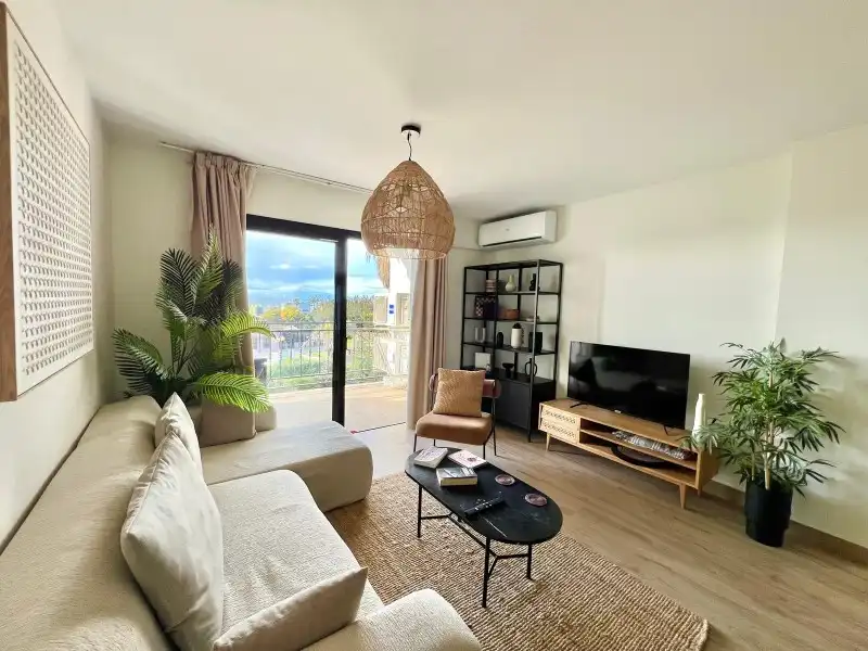 Living room of Flat for sale in Mijas  with Air Conditioner, Terrace and Swimming Pool