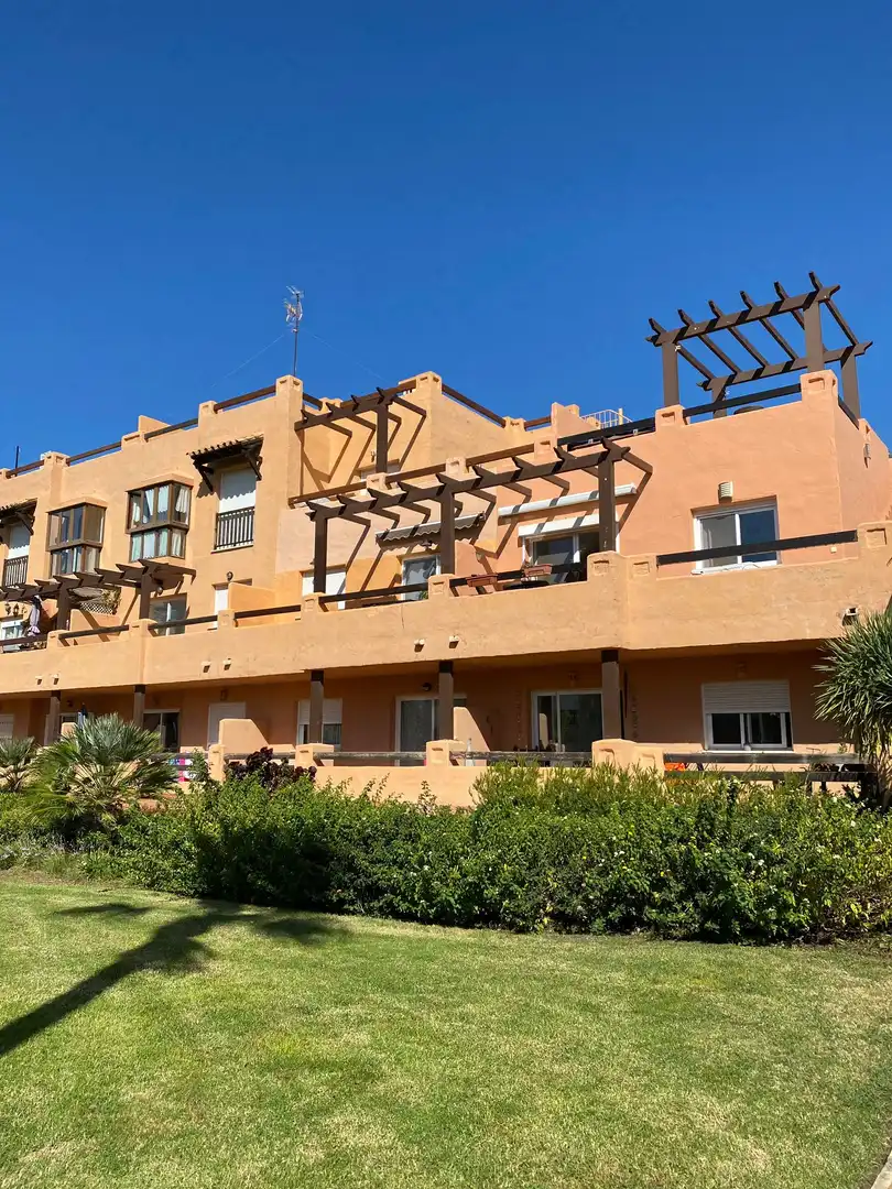 Àtic amb piscina en venda a Marina de Casares