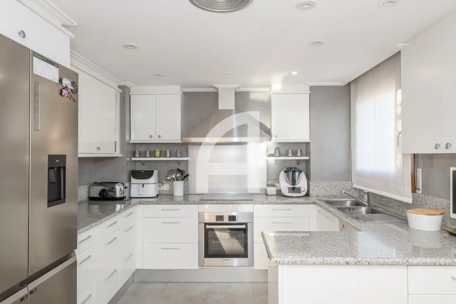 Kitchen of Duplexes for sale in Girona  with Air Conditioner