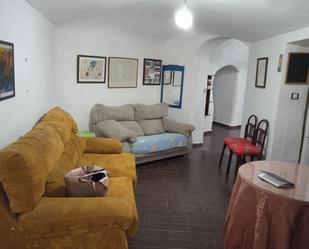 Sala d'estar de Casa o xalet en venda en Cuevas del Campo