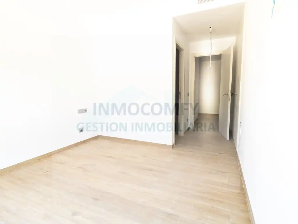 Piso con ascensor en venta en Calle De La Torre Mora 33, imagen 34