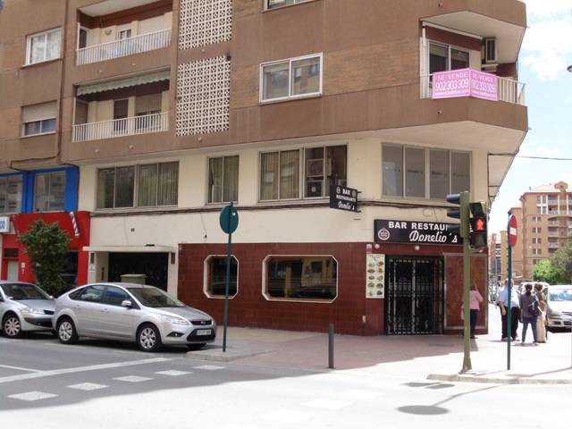 Local comercial en Venta en Avenida de Valencia - Avenida de Casalduch