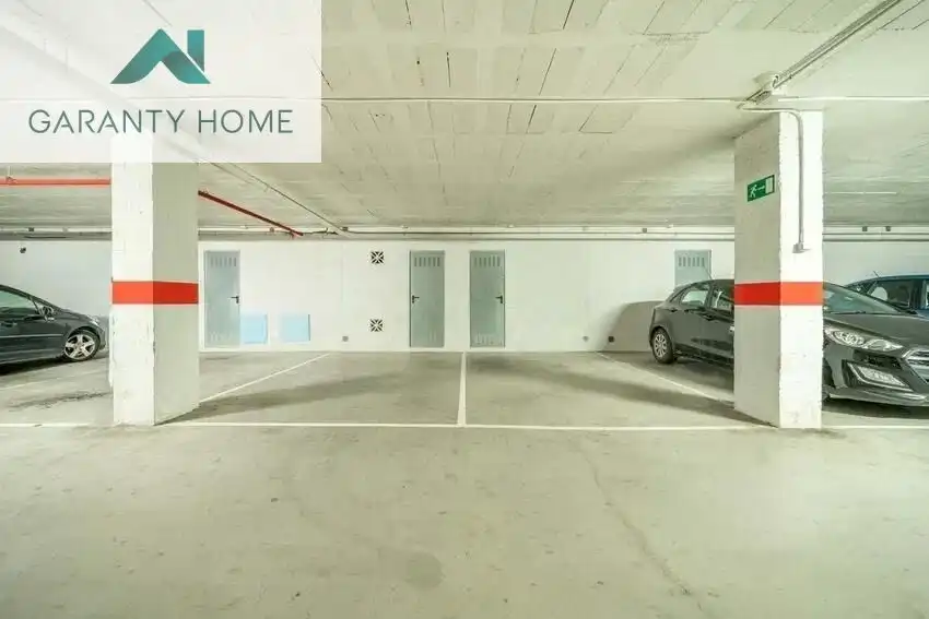 Parking of Flat for sale in Benalmádena  with Air Conditioner, Heating and Private garden