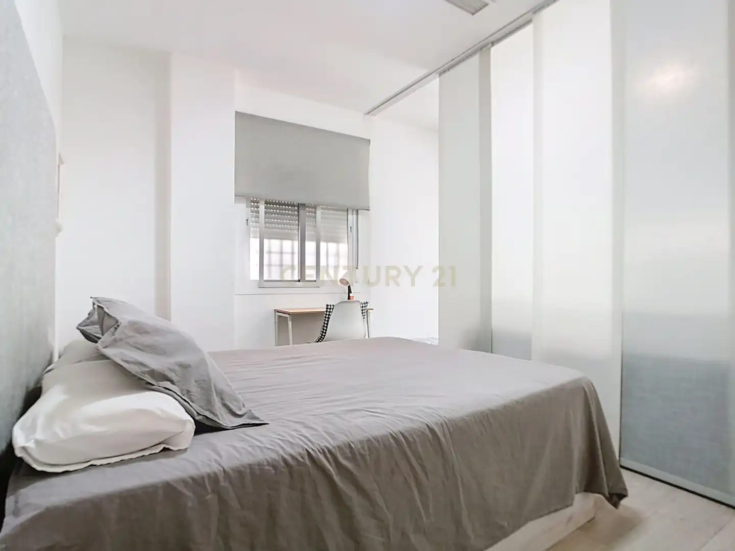 Habitación de Apartamento en venta en Málaga con Aire acondicionado, Horno y Lavadora