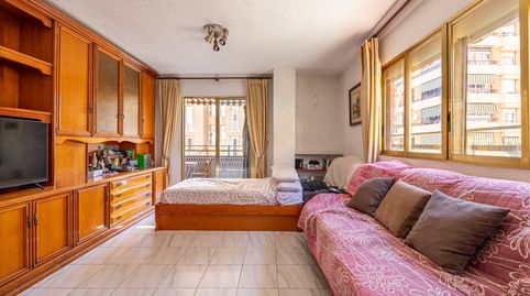 Foto 4 de Piso en venta en Colonia Madrid, Benidorm