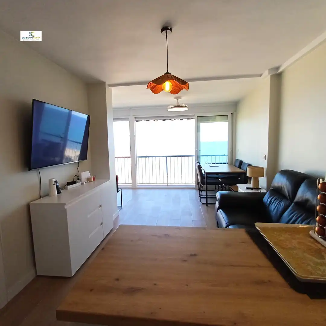 Sala de estar de Apartamento en venta en Alicante / Alacant con Aire acondicionado y Piscina comunitaria