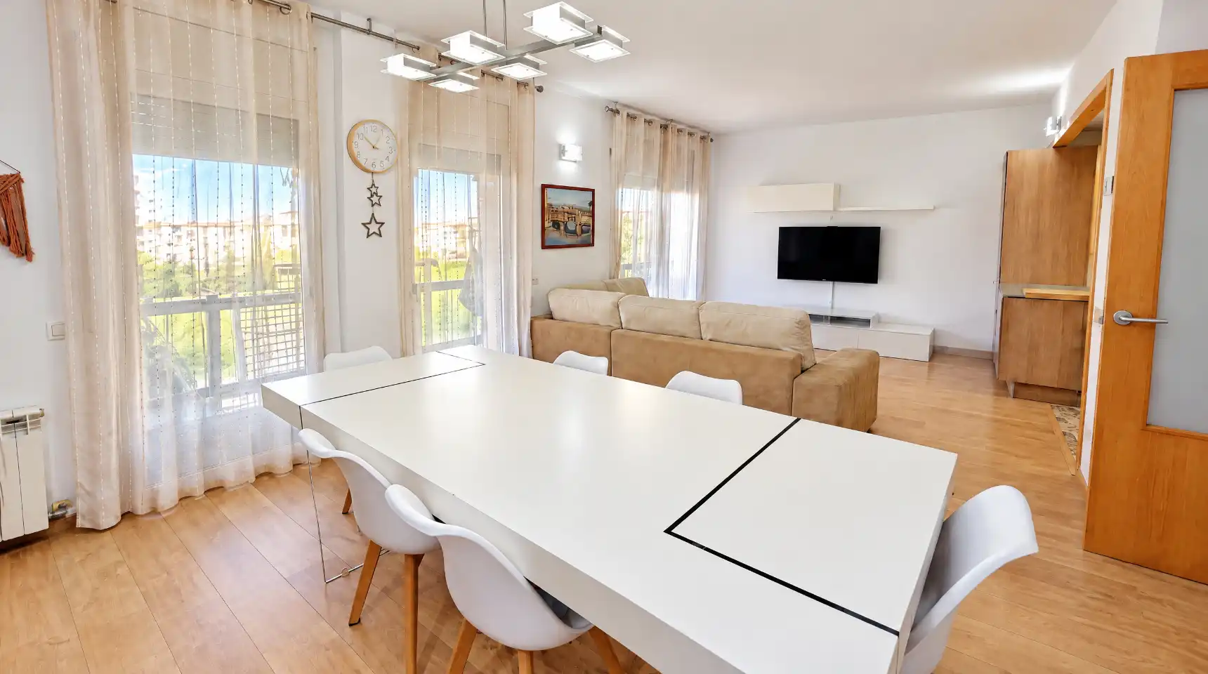Flat with terrace for sale in Carrer de Claramunt, imagen 2