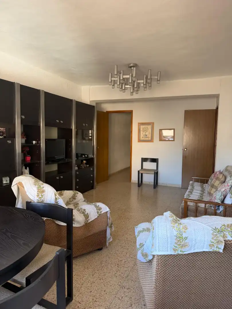 Sala d'estar de Pis en venda en Utiel amb Moblat i Balcó