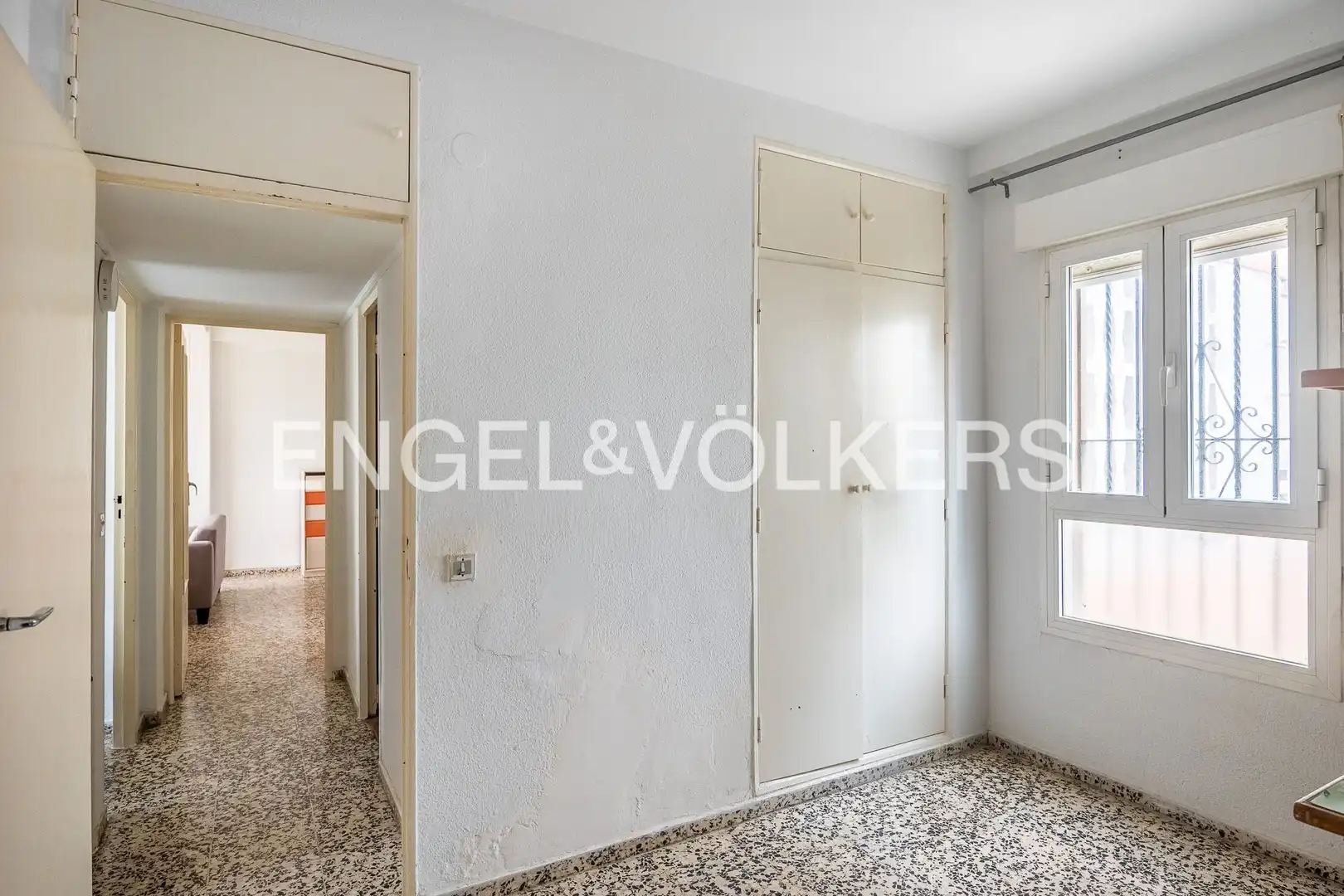 Flat for sale in Sevilla  with Heating, Swimming Pool and Balcony