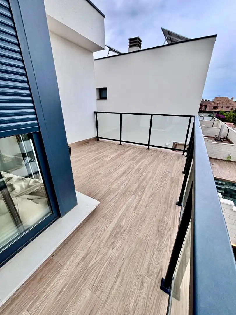 Terrassa de Casa o xalet en venda en Sant Joan d'Alacant amb Aire condicionat, Jardí privat i Terrassa