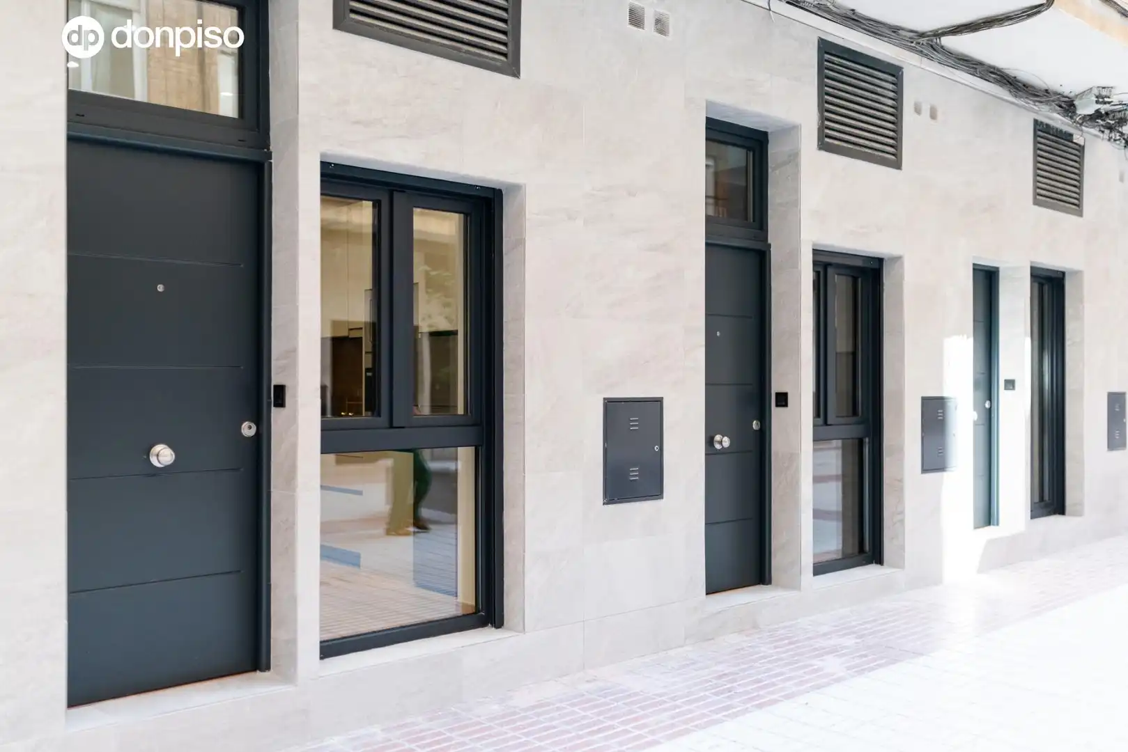 Außenansicht von Loft zum Verkauf in Granada mit Klimaanlage, Heizung und Möbliert