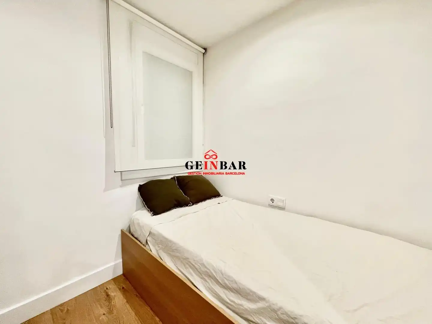 Schlafzimmer von Wohnung zum Verkauf in Barcelona mit Klimaanlage, Heizung und Parkett