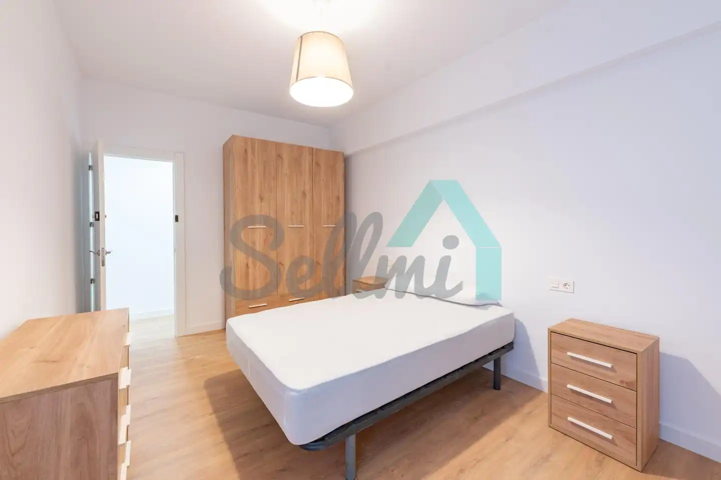 Flat for rent in De Gloria Fuertes, Masip