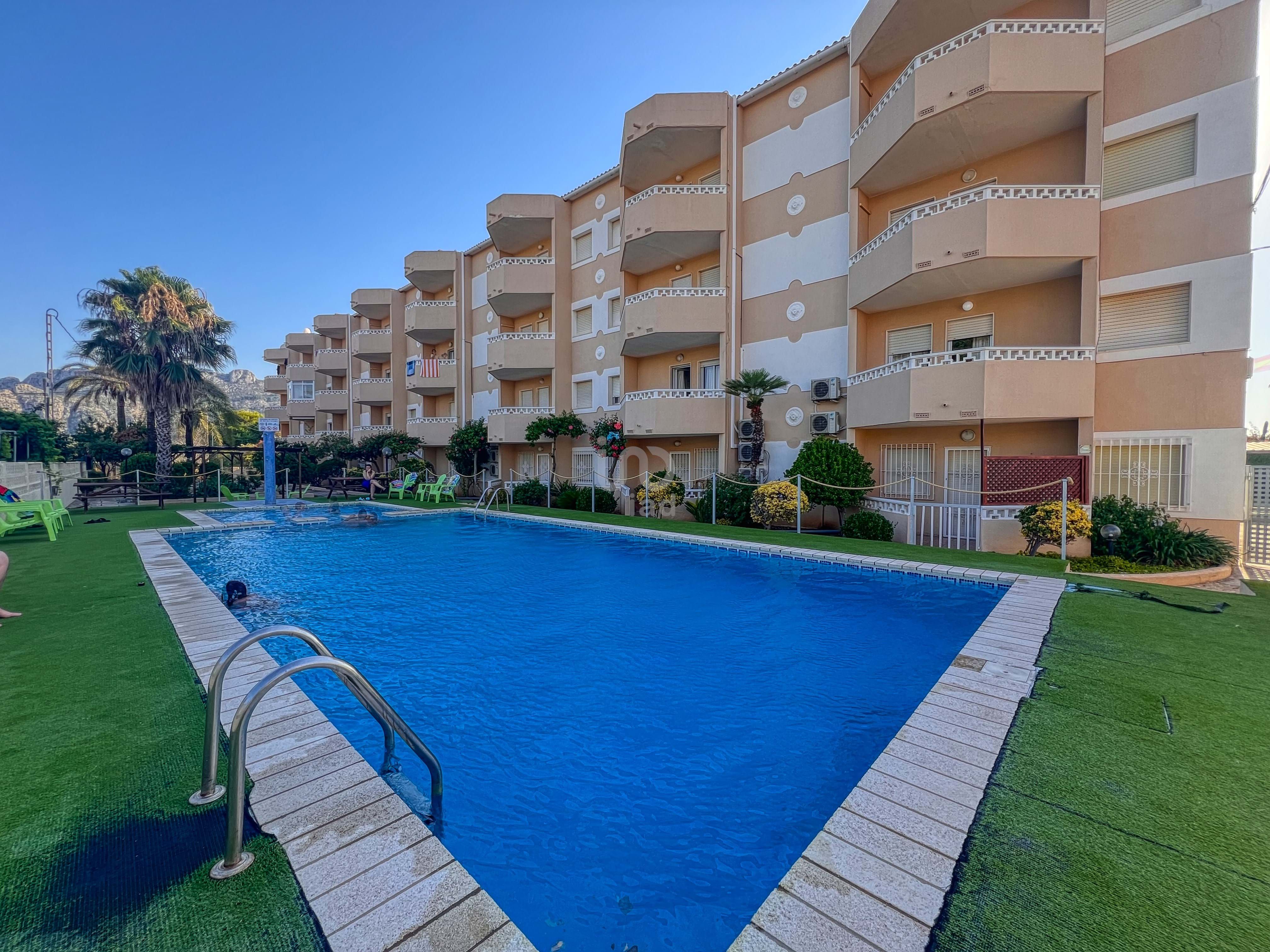 Piscina de Piso en venta en Dénia con Aire acondicionado