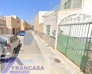 Vista exterior de Casa o xalet en venda en  Almería Capital