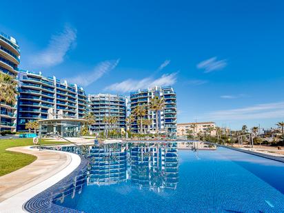 Piscina de Pis en venda en Torrevieja amb Aire condicionat, Terrassa i Piscina