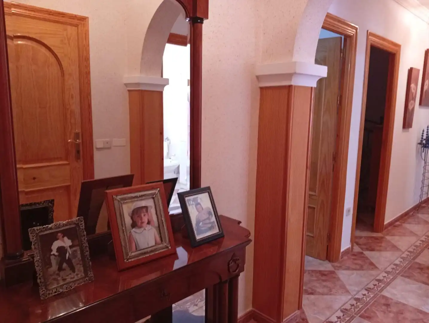 Casa adosada en venda a Cortes - Huertas