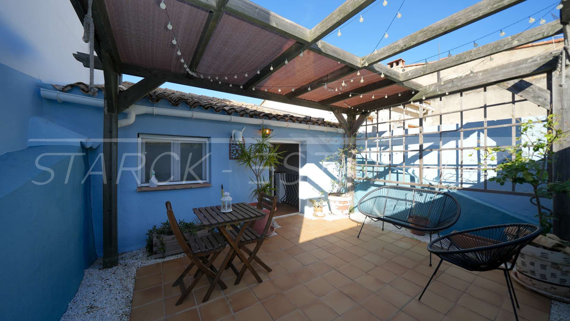 Terrasse von Einfamilien-Reihenhaus zum Verkauf in Benidoleig