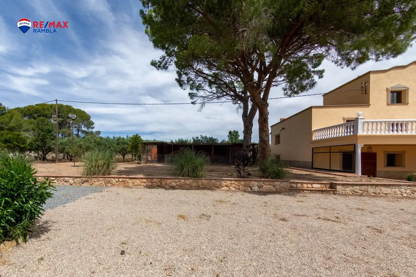Exterior view of Houses for sale in Valls