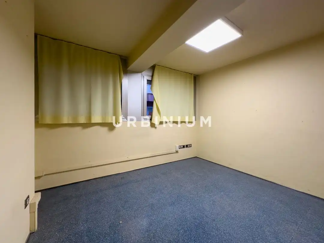 Business premises to rent in Carrer Juli Garreta, imagen 24