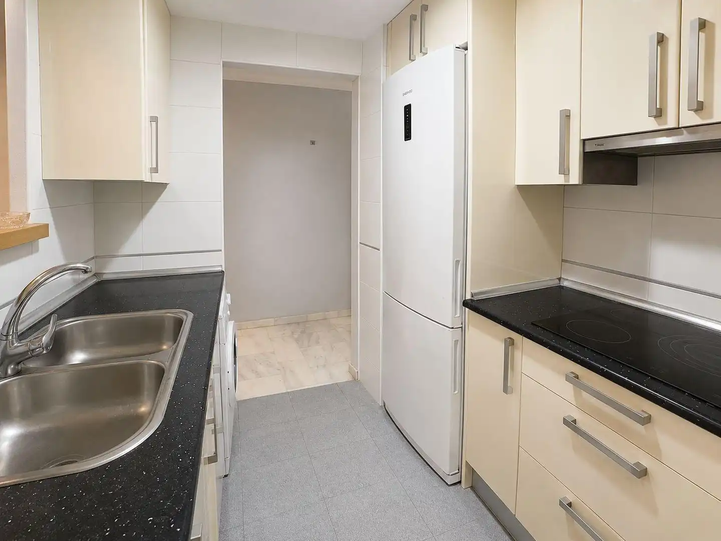 Kitchen of Flat for sale in Roquetas de Mar