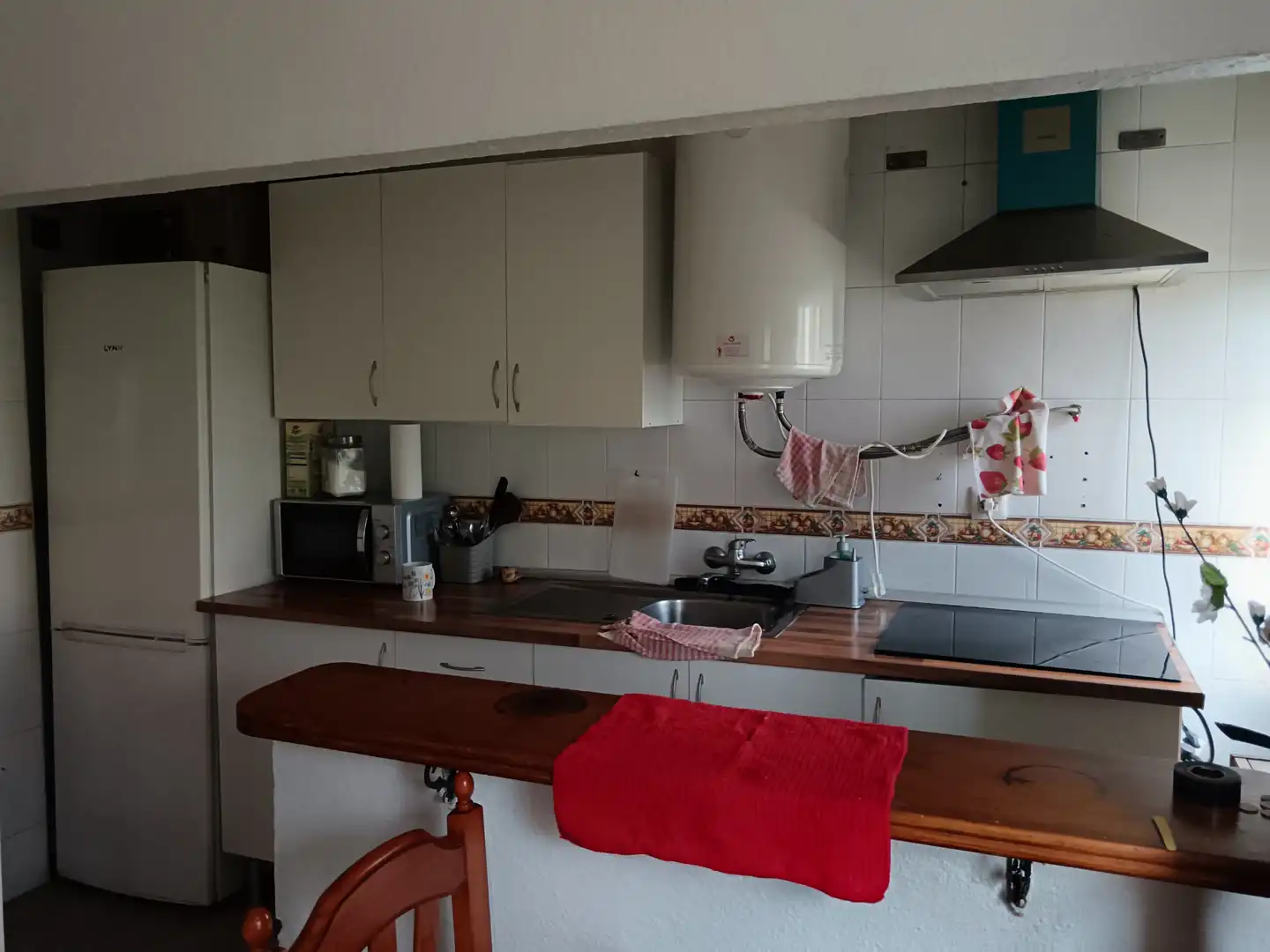 Cocina de Piso en venta en San Juan de Aznalfarache con Amueblado y Balcón